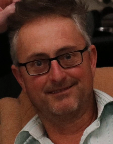 Back Vintages - Steven Bennett